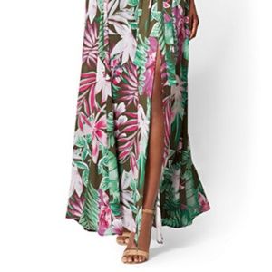 Floral Overlay Maxi Skirt New York and Company XXL